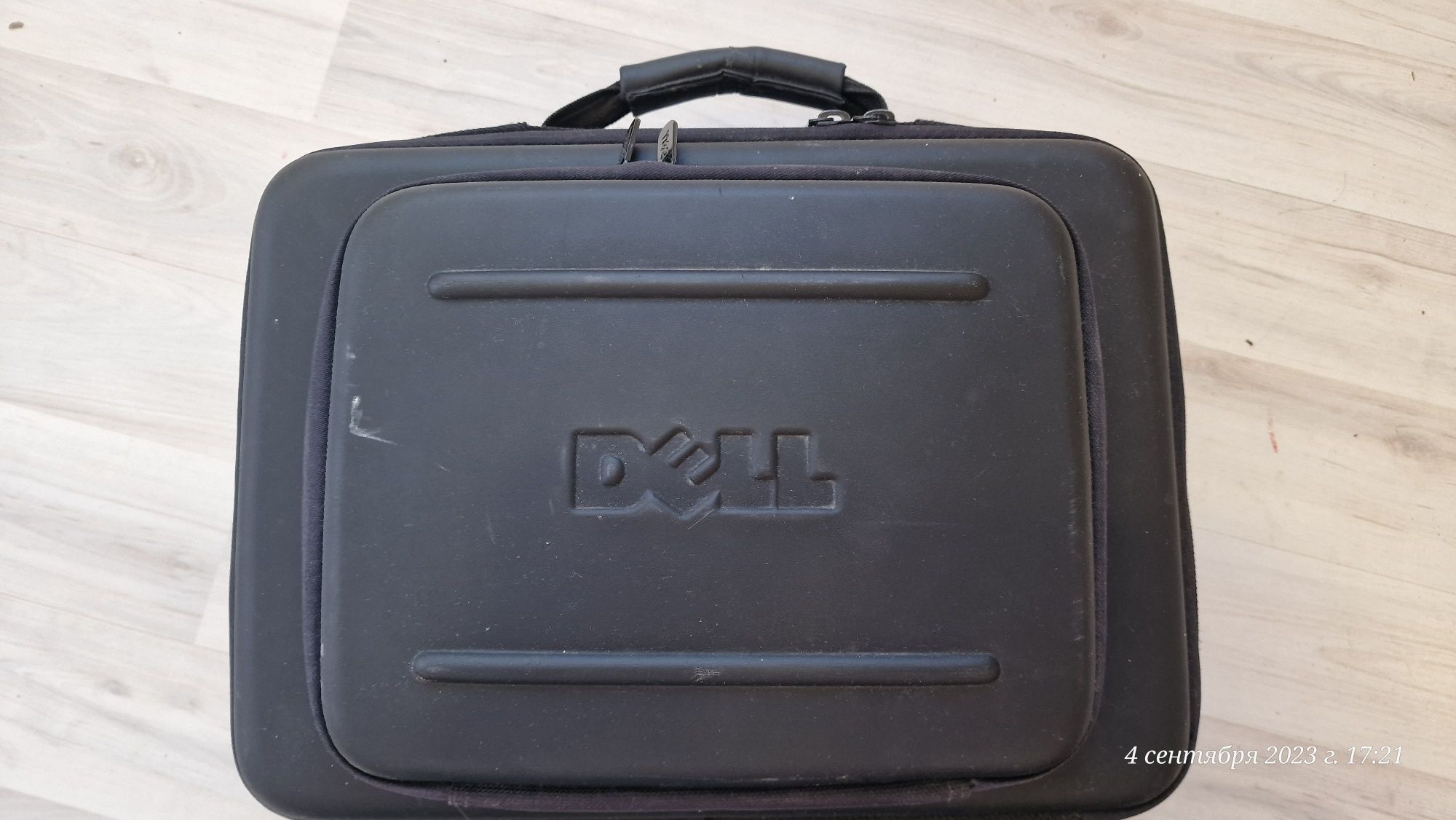 Продам проектор Dell в твердом кейсе