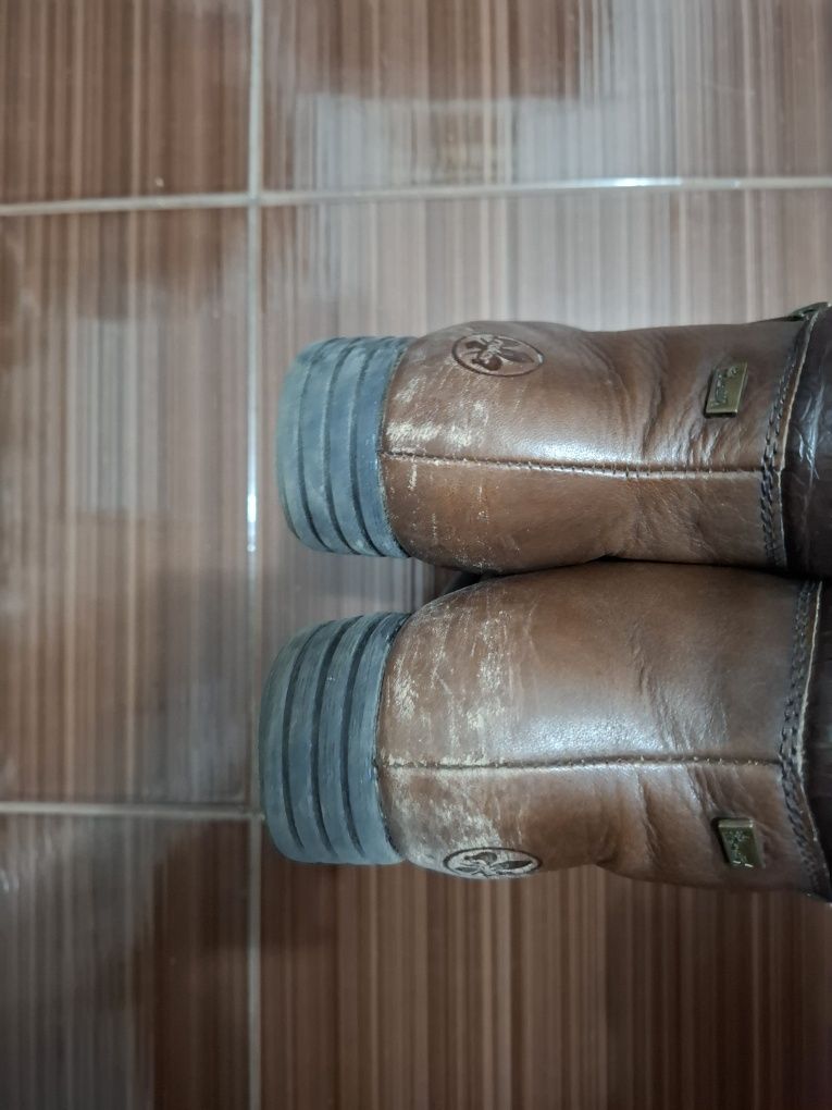Ghete piele Rieker masura 38