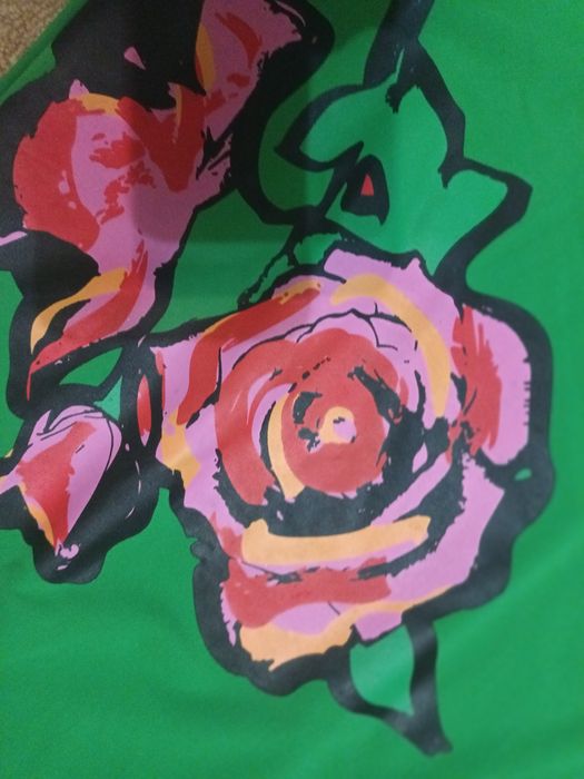 Поодам платье на девушку