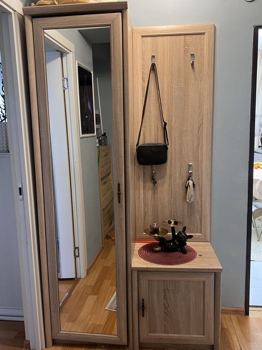 Шкаф для прихожей