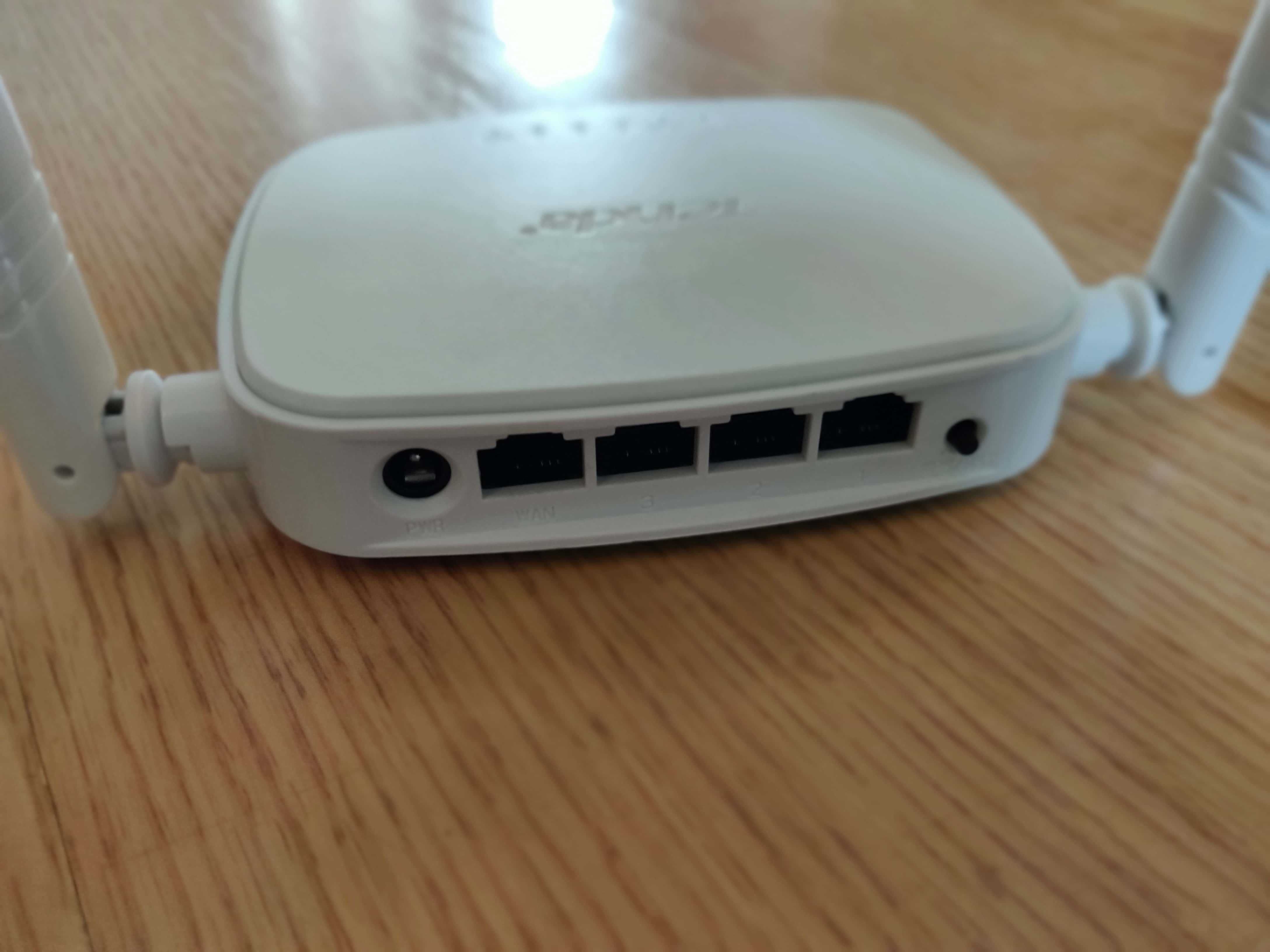 Router WiFi Tenda nou 300Mbps
