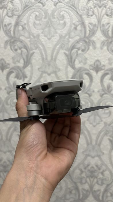 Дрон мини 4к срочно