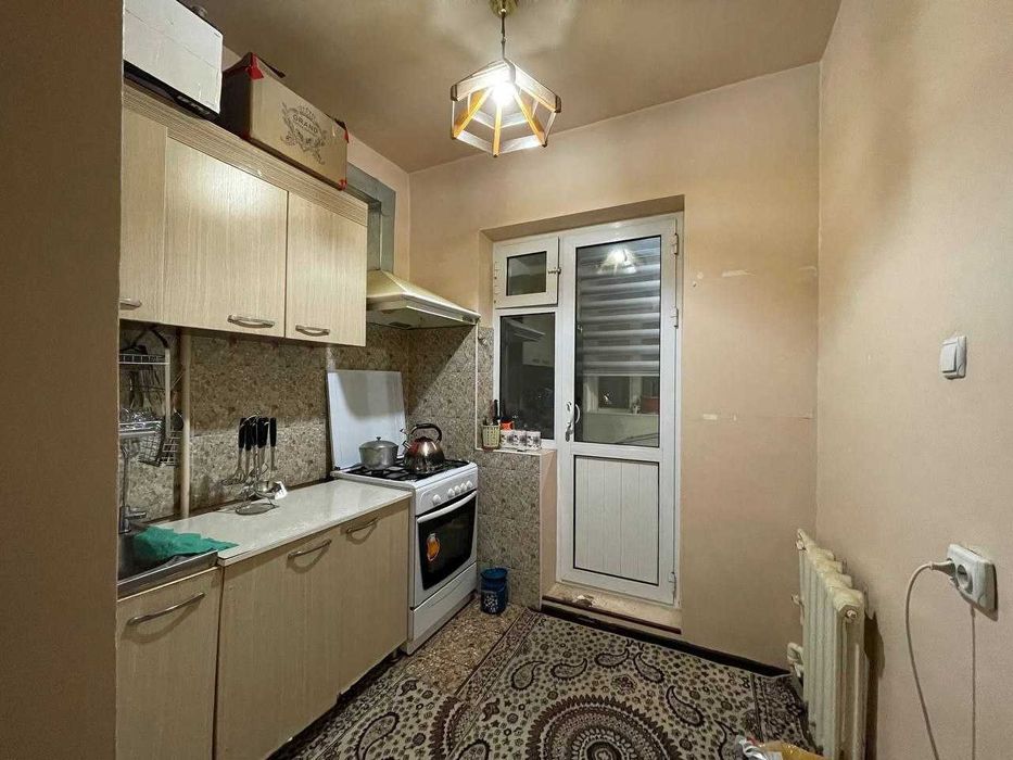 Чиланзар - 15 кв 4/5/5  под евроремонт всё раздельное балк 2х6,  82 м2