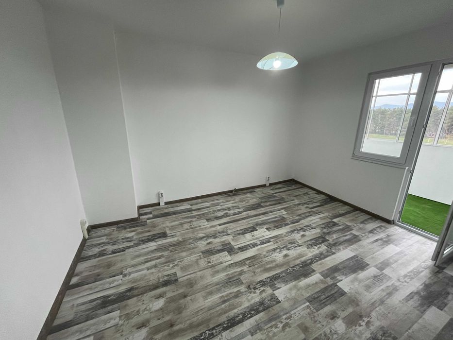 Продава се Двустаен апартамент в Казанлък - 75 кв.м за 1666 €/кв.м - Снимка #2