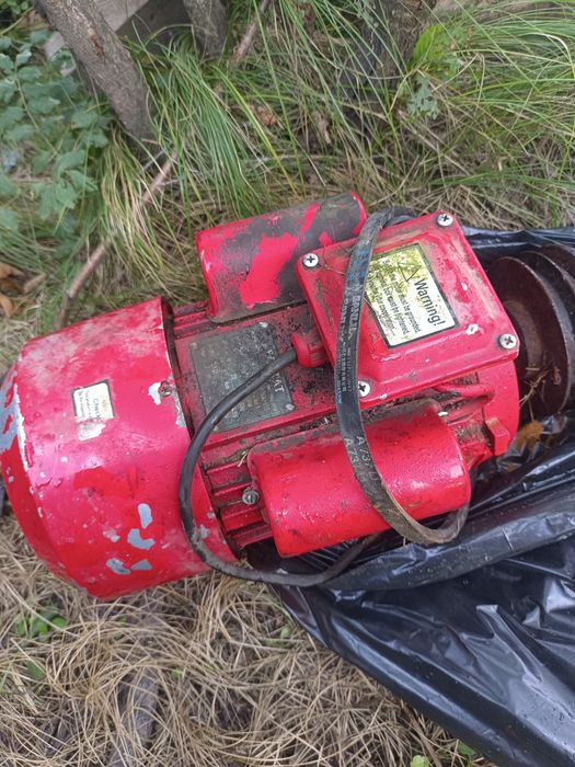 Электрический двигатель