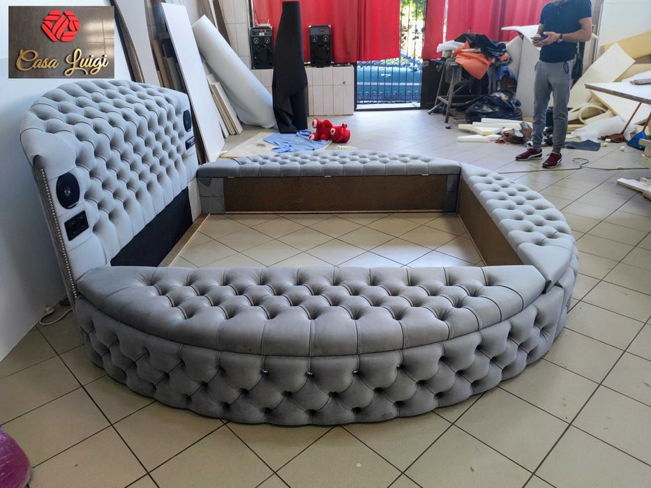 Pat rotund cu sistem audio incorporat