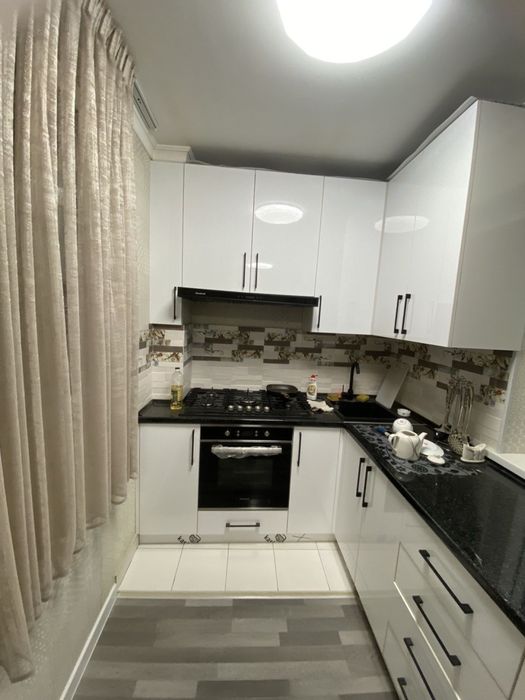 Сдается 2 ком Чиланзар 8 кв. ТЦ Пару  3 телевизора, 2 кондиционера