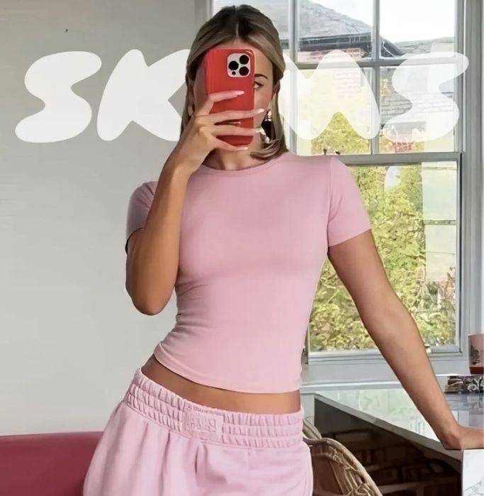 Футболка Skims с этикеткой новая