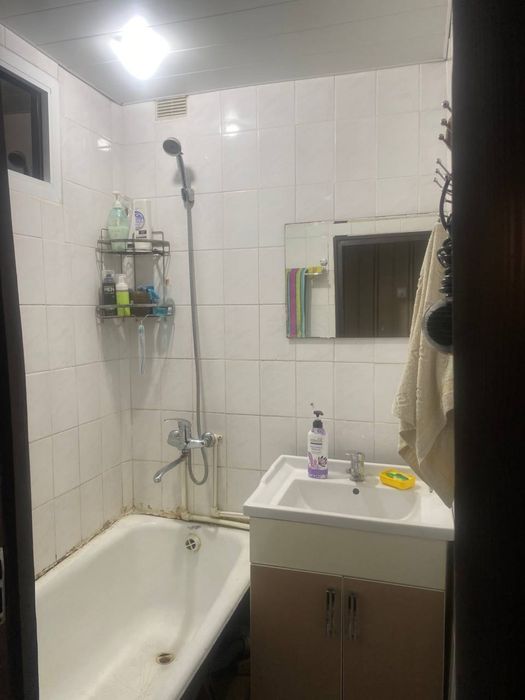 Buxoro Shahar 3 xonali kvartira srochni sotiladi