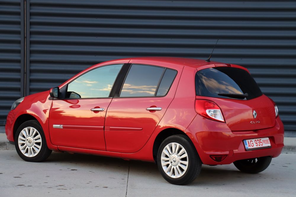 Renault Clio / 2010 / 1.2 Benzina /  Rate / Garantie