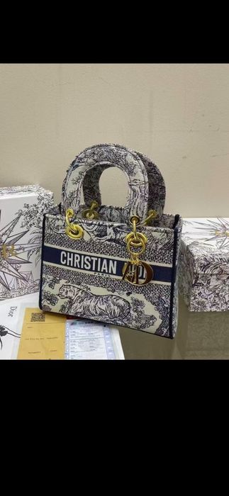 Geantă Christian Dior, model 2026, 3 modele