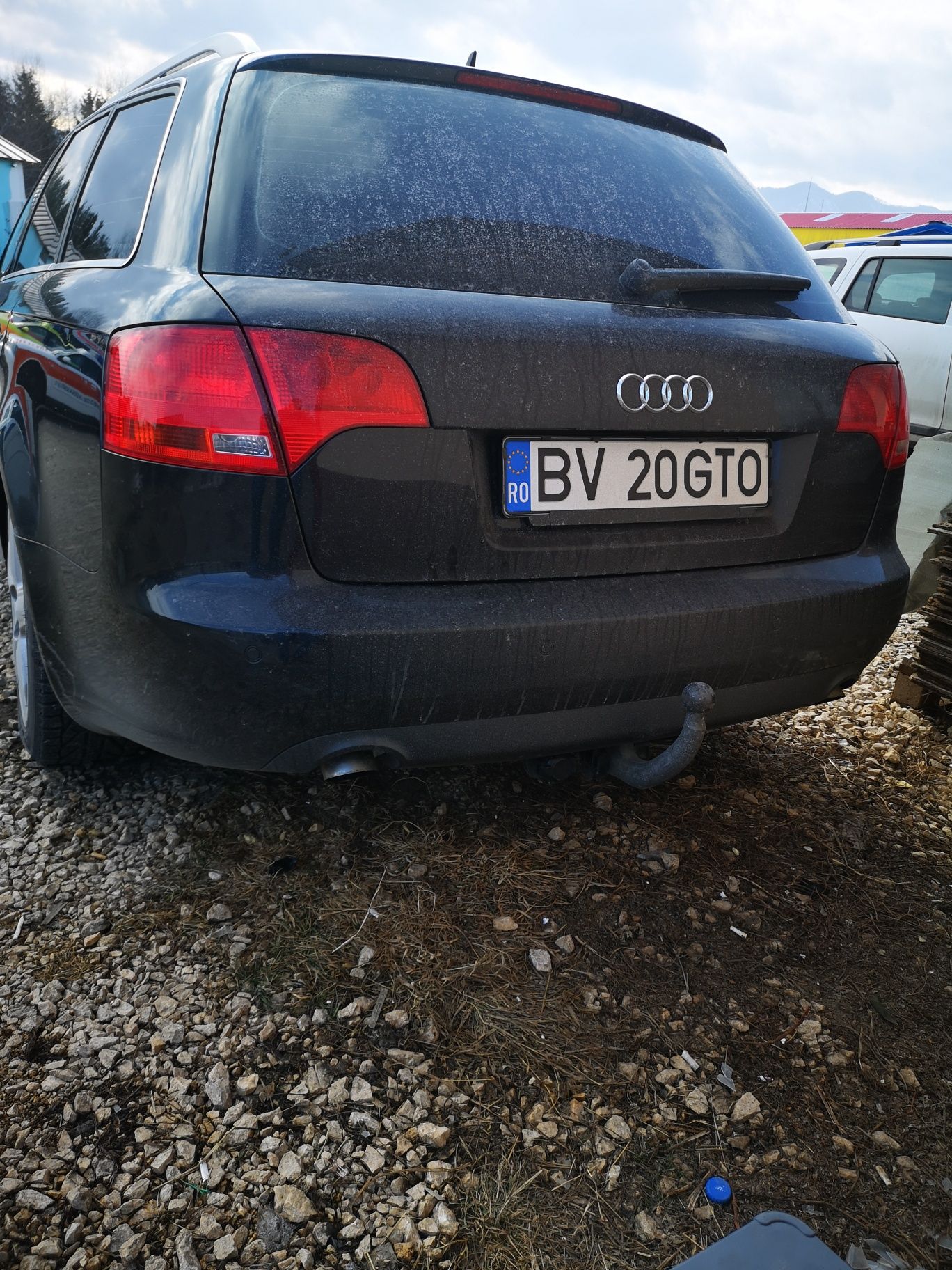 Vând Audi A4B7 break