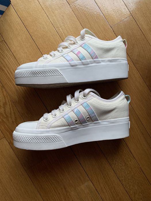 Sneaker Adidas marime 37 1/3 damă