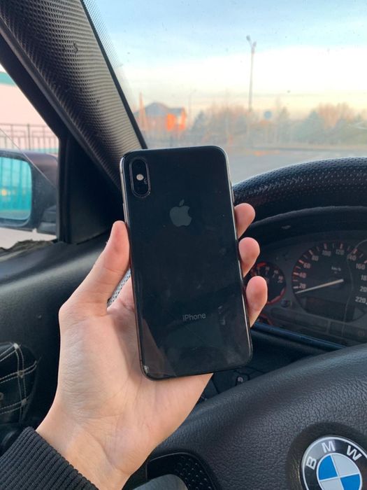 Продам срочно iPhone XS 64GB