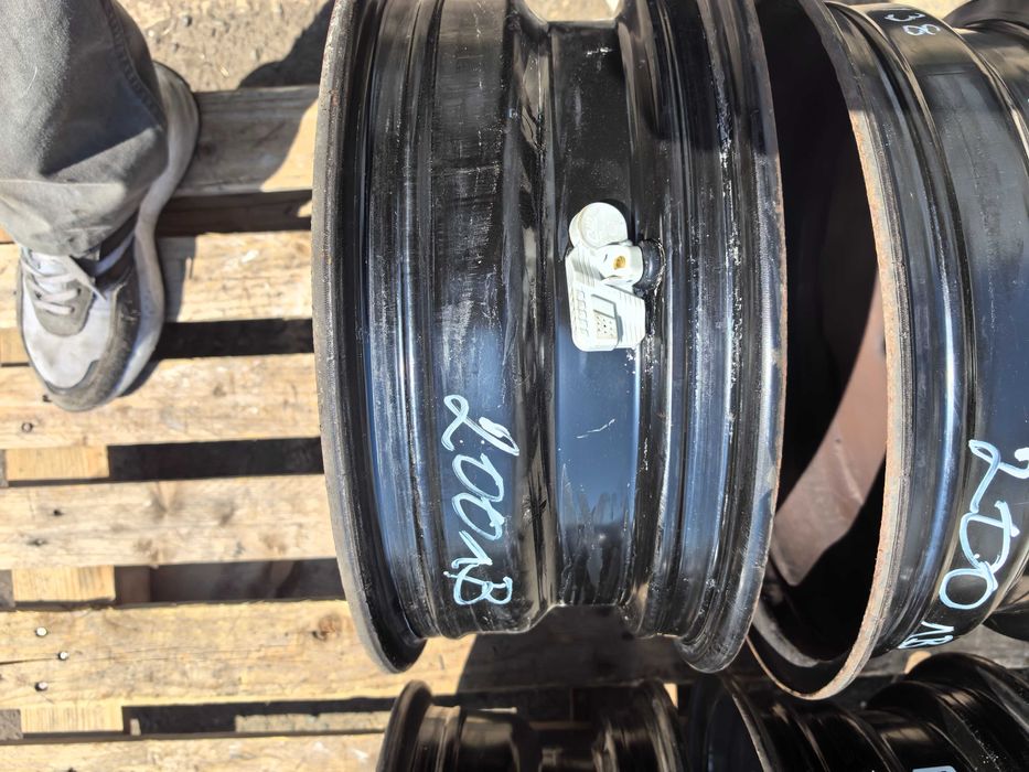 15 цола 5 х 114,3 мм Хюндай И30 / КИЯ Сийд - 6 Инча / ЕТ 46