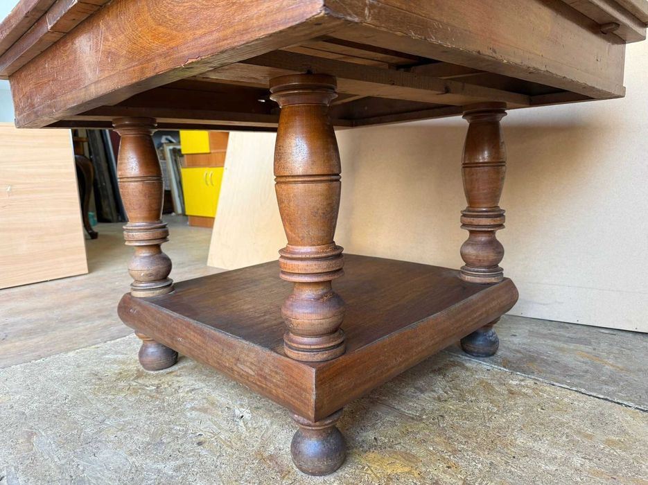 Masa Vintage din Lemn Masiv cu influente ArtDeco; Masa Extensibila