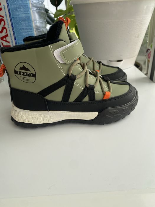 Ботинки в наличии размер 30 и 31