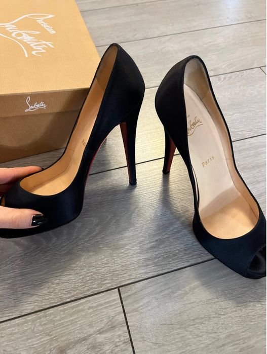 Pantofi Louboutin