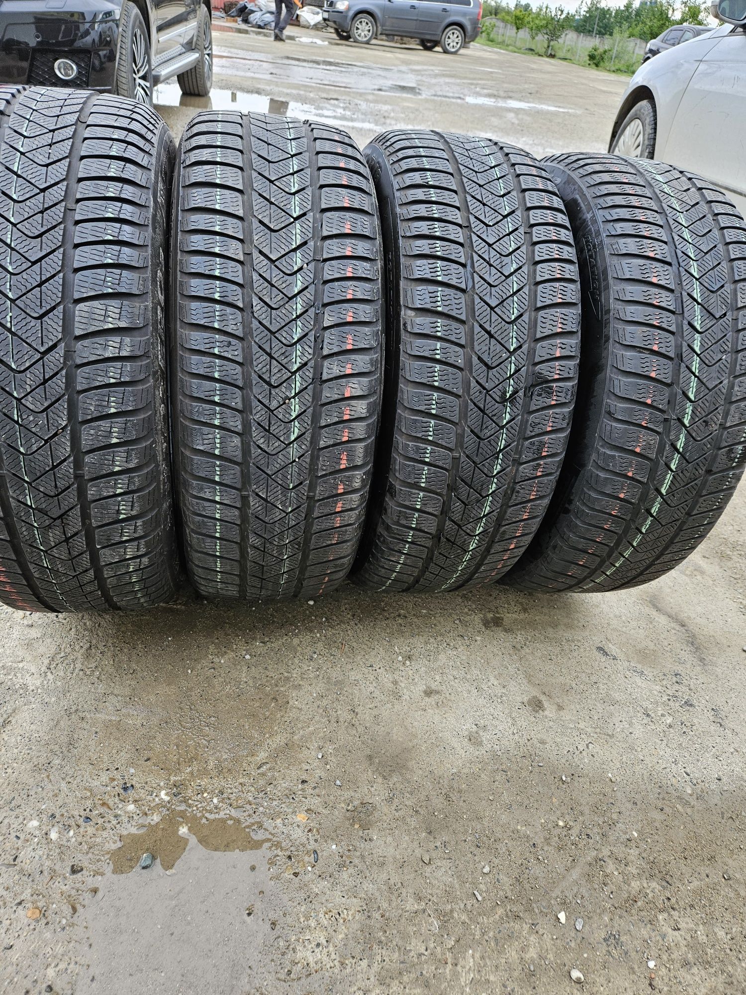 Vând anvelope m+s 245/45/19 245/45r19 PIRELLI