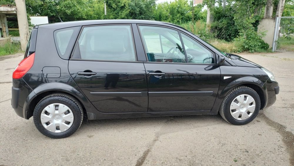 Renault scenic 
PRET R