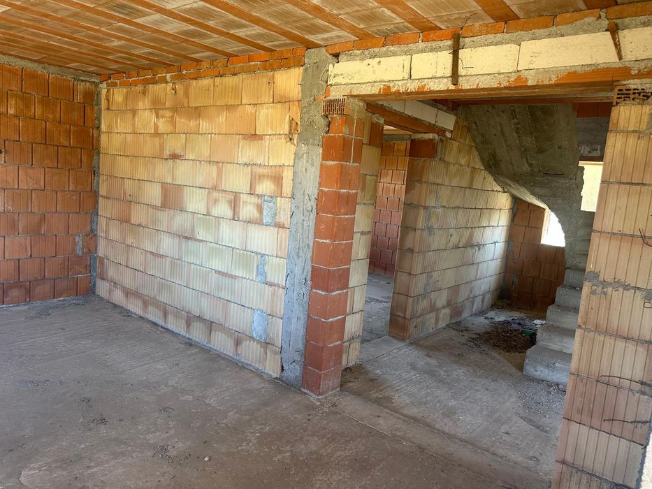 Vand teren si constructie