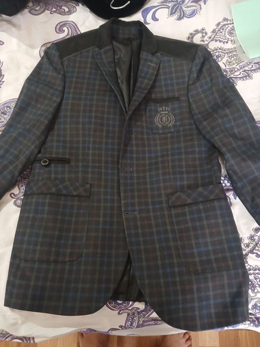 Продам пиджак бу мальчиковый, школьный размер 40
