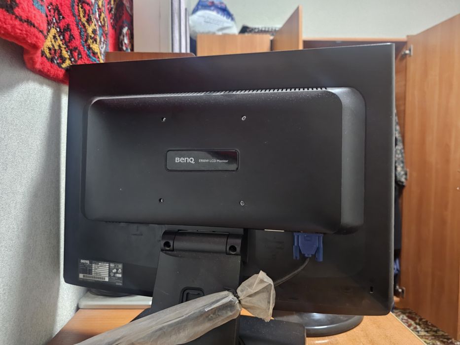 Мониторы "BENQ" и "LG"