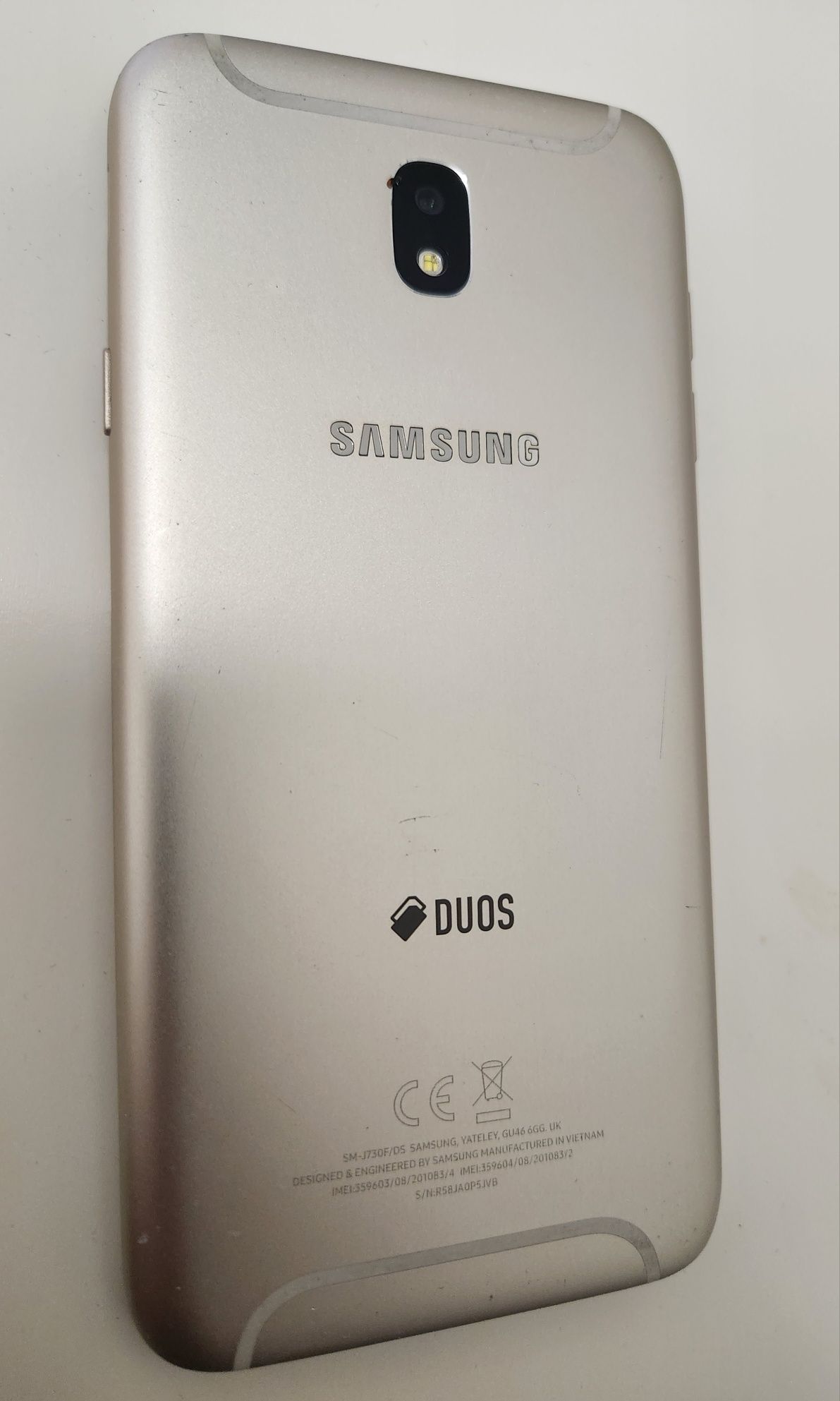 Vând Samsung j7,Auriu