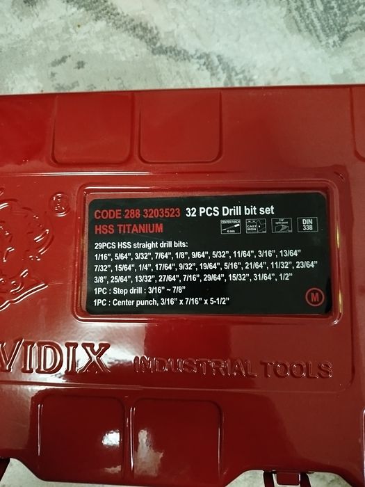 Набор кобальтовых сверл в металлическом кейсе Bovidix (32) предмета