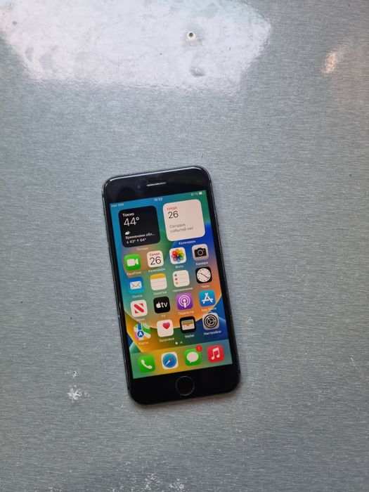 iPhone 8 (Black 64GB) Sotiladi. iCloud Tozza Imei Bor Xolati O'rtacha.