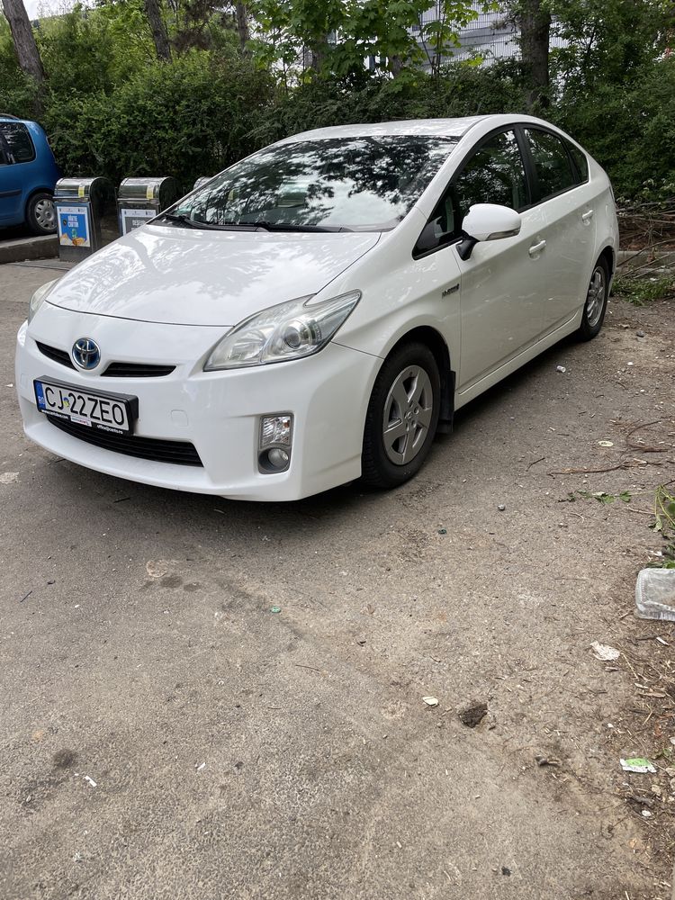 Toyota prius 2012