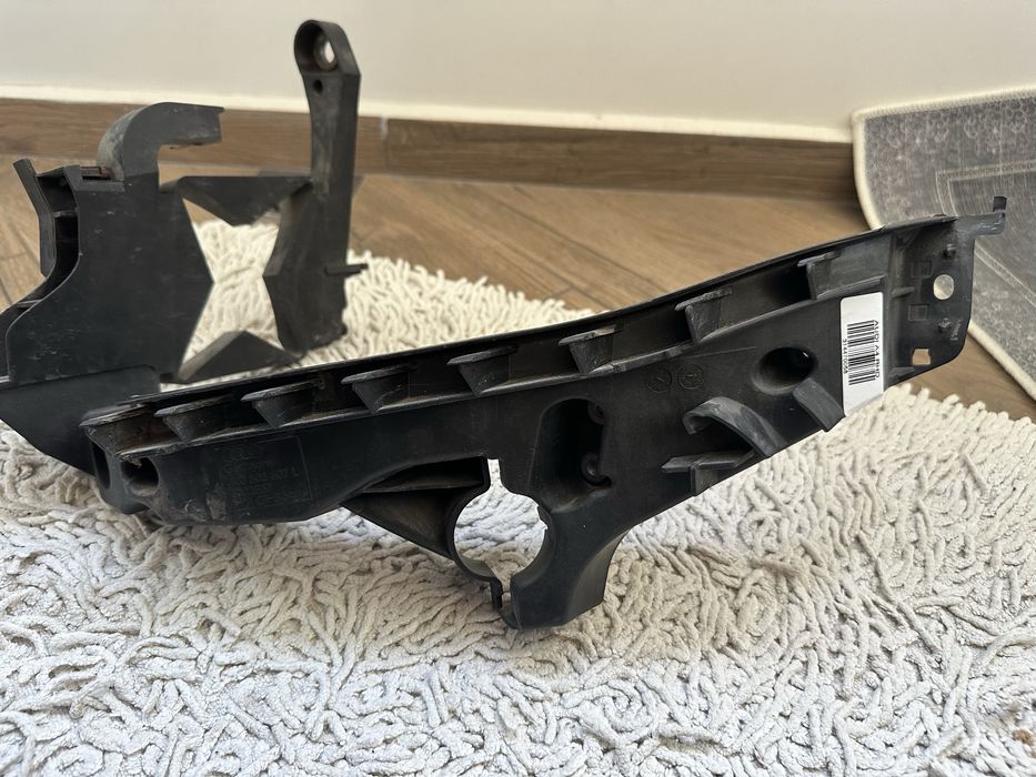 Държач за фар / броня  за Audi A4 b8