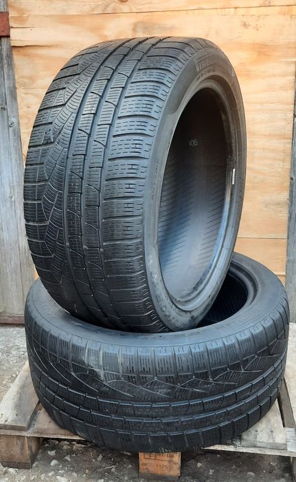 2 броя зимни гуми 255 40 18 Pirelli 7-8mm