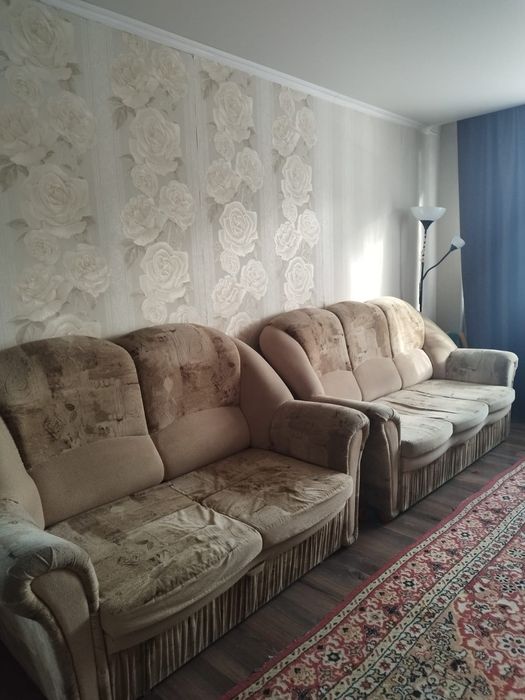 Отдадим даром диваны