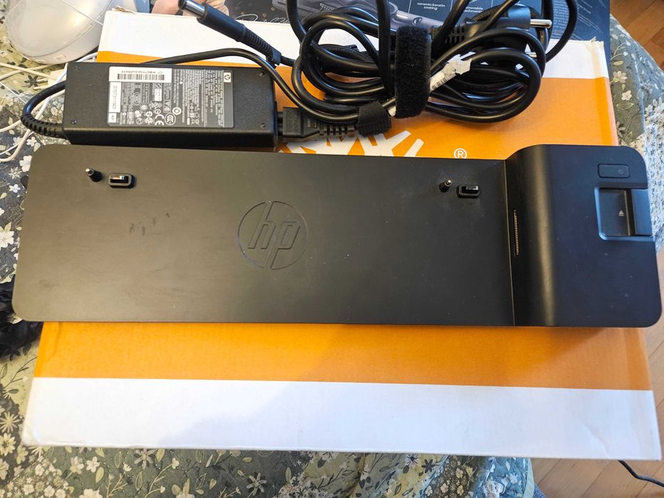 Докинг станция HP 2013 UltraSlim Docking station + клавиатурa HP
