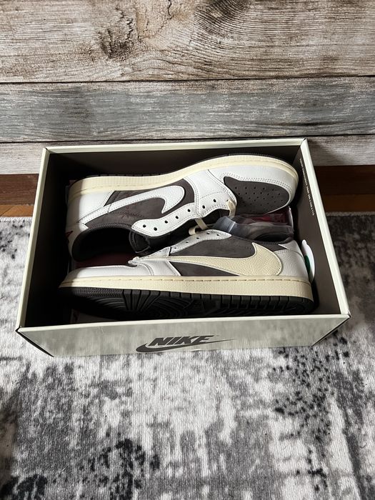 Nike Air Jordan Low Travis Scott 43 номер