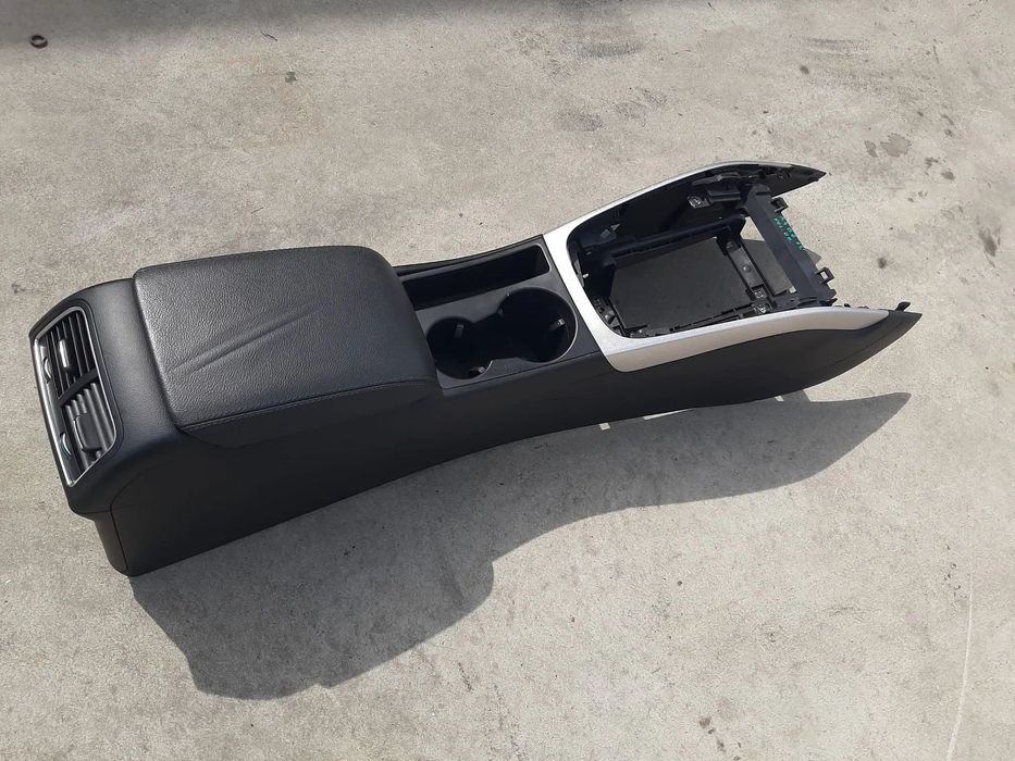 cotiera consola centrala audi a4 b8 8k  8k0864981d