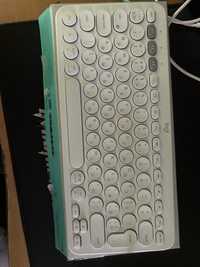 Беспроводная клавиатура Logitech k380