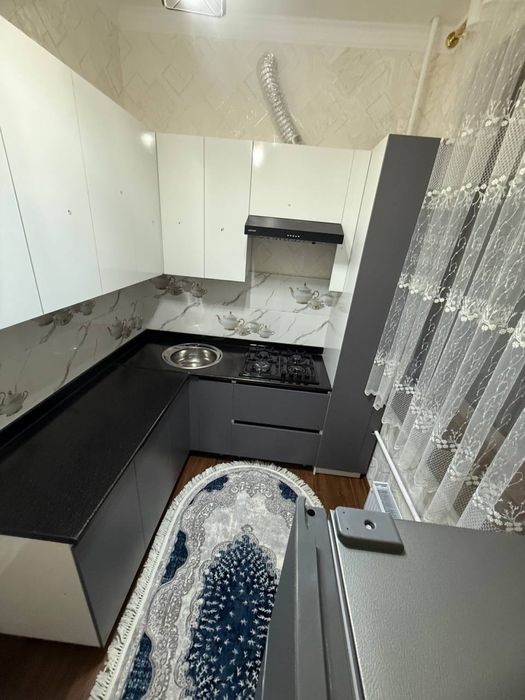 Тезда янги 2 хонали квартира сотилади