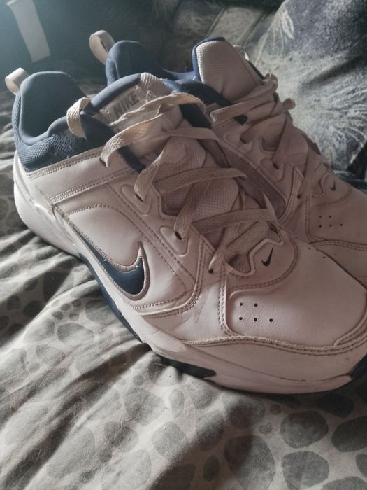 Маратонки Nike номер 46