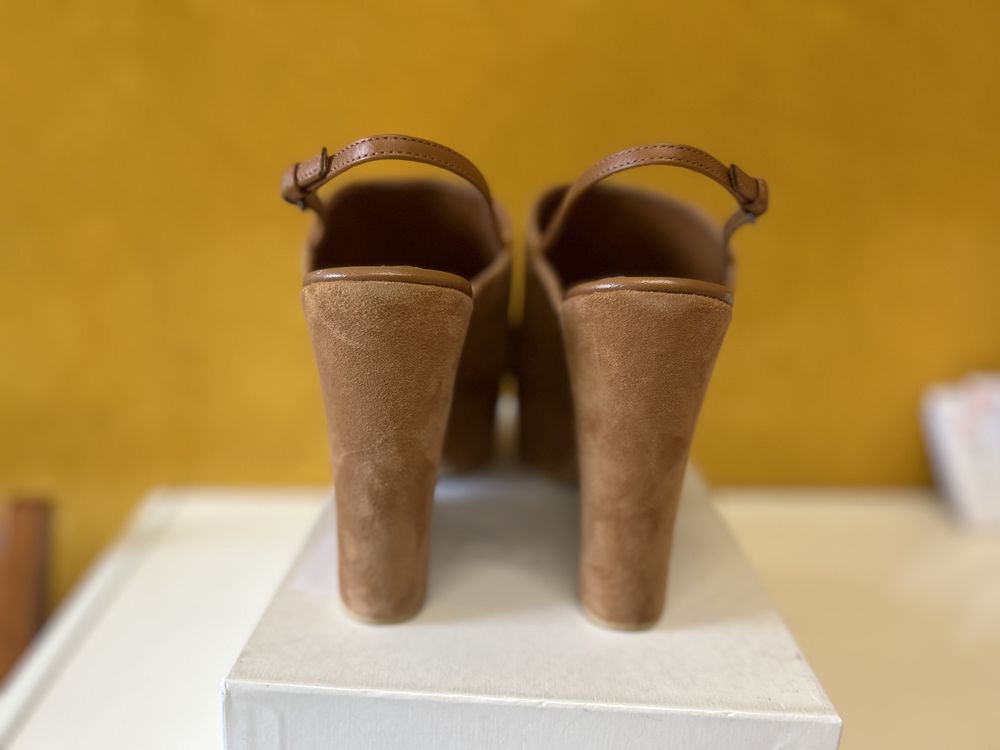 Sandale max mara din piele de caprioara