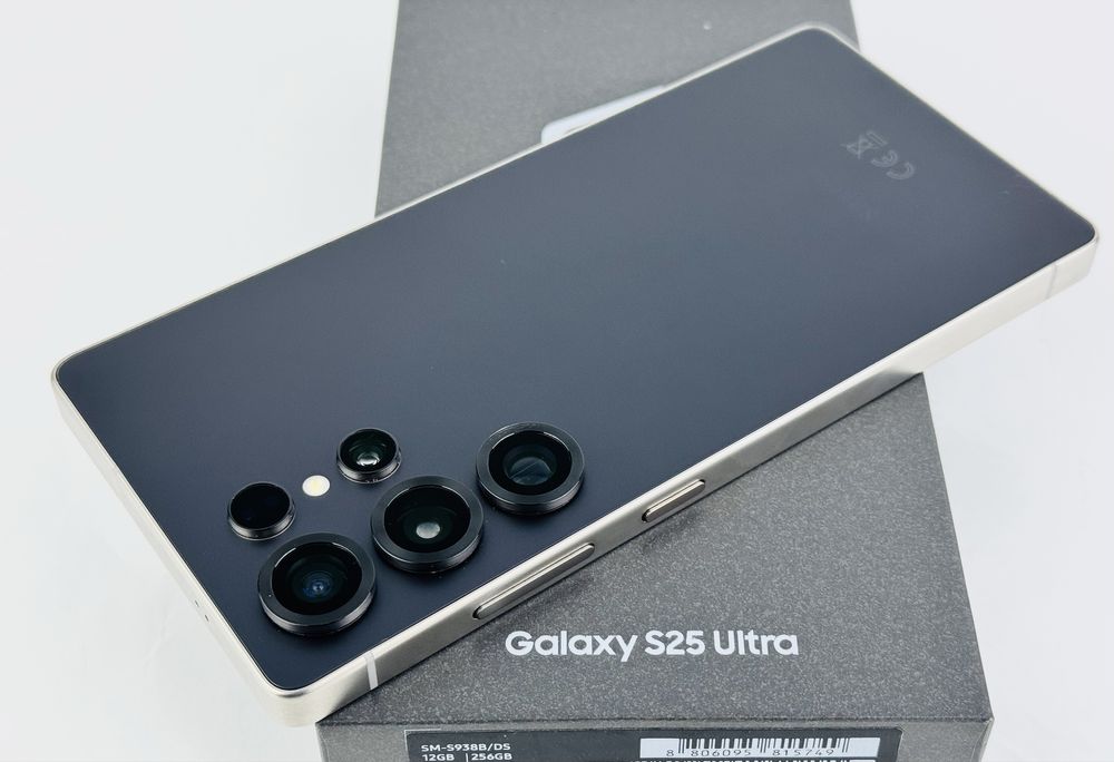 Samsung Galaxy S25 Ultra 5G 256GB 12RAM Black Titanium / Gray