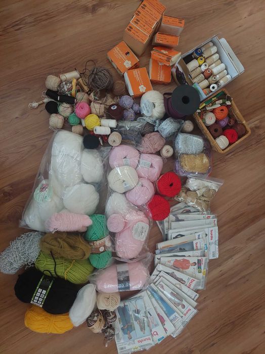 Продавам множество шивашки материали