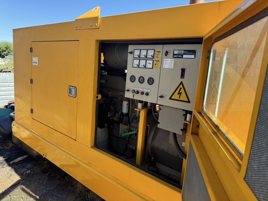 Generator de curent 160 kva 1600 ore Cummins Grup electrogen nefolosit
