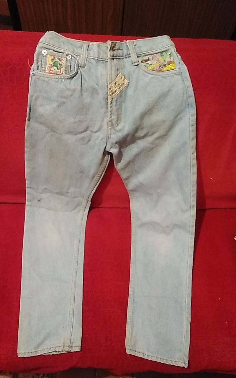Продаем детские джинсы