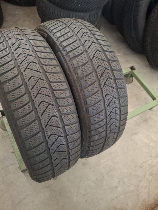 2 Anvelopele de iarnă 205 60 r17 Pirelli