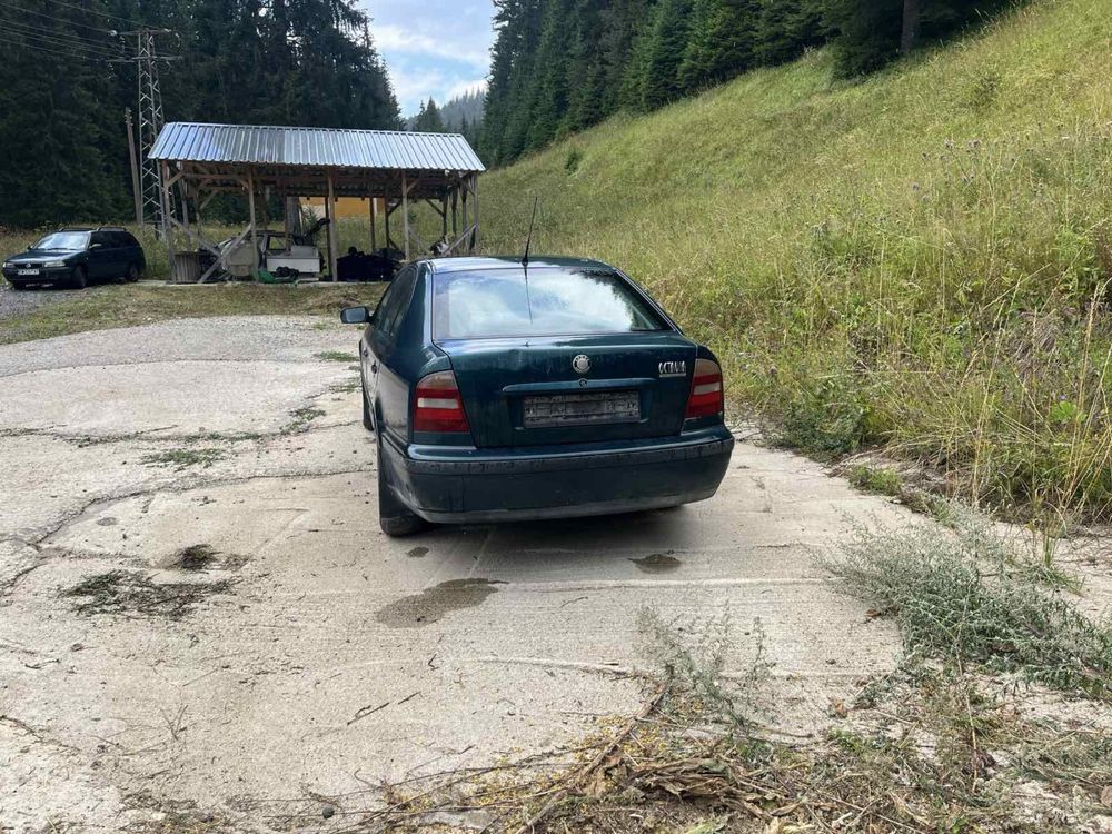 Skoda Octavia 1.8i На Части