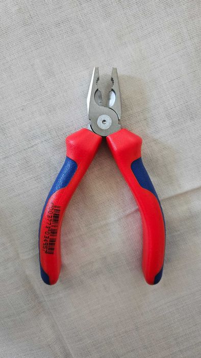 Patent combinat mini KNIPEX 08 05 110
