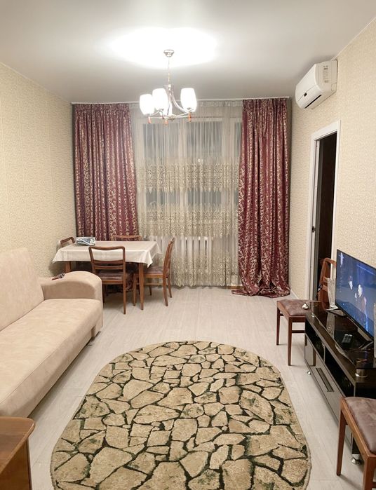 Срочно продаётся 2в3ком Максим Горький БИЙ