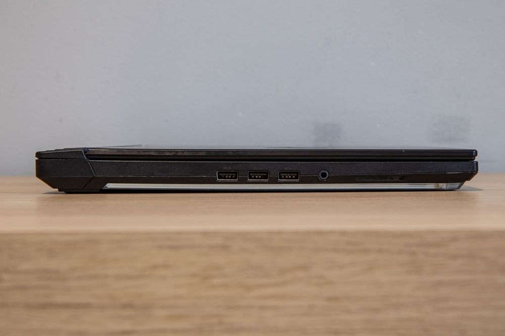 Laptop Gaming Asus ROG Strix G531, i7-9750H, GTX 1650, 32GB RAM, 144hz